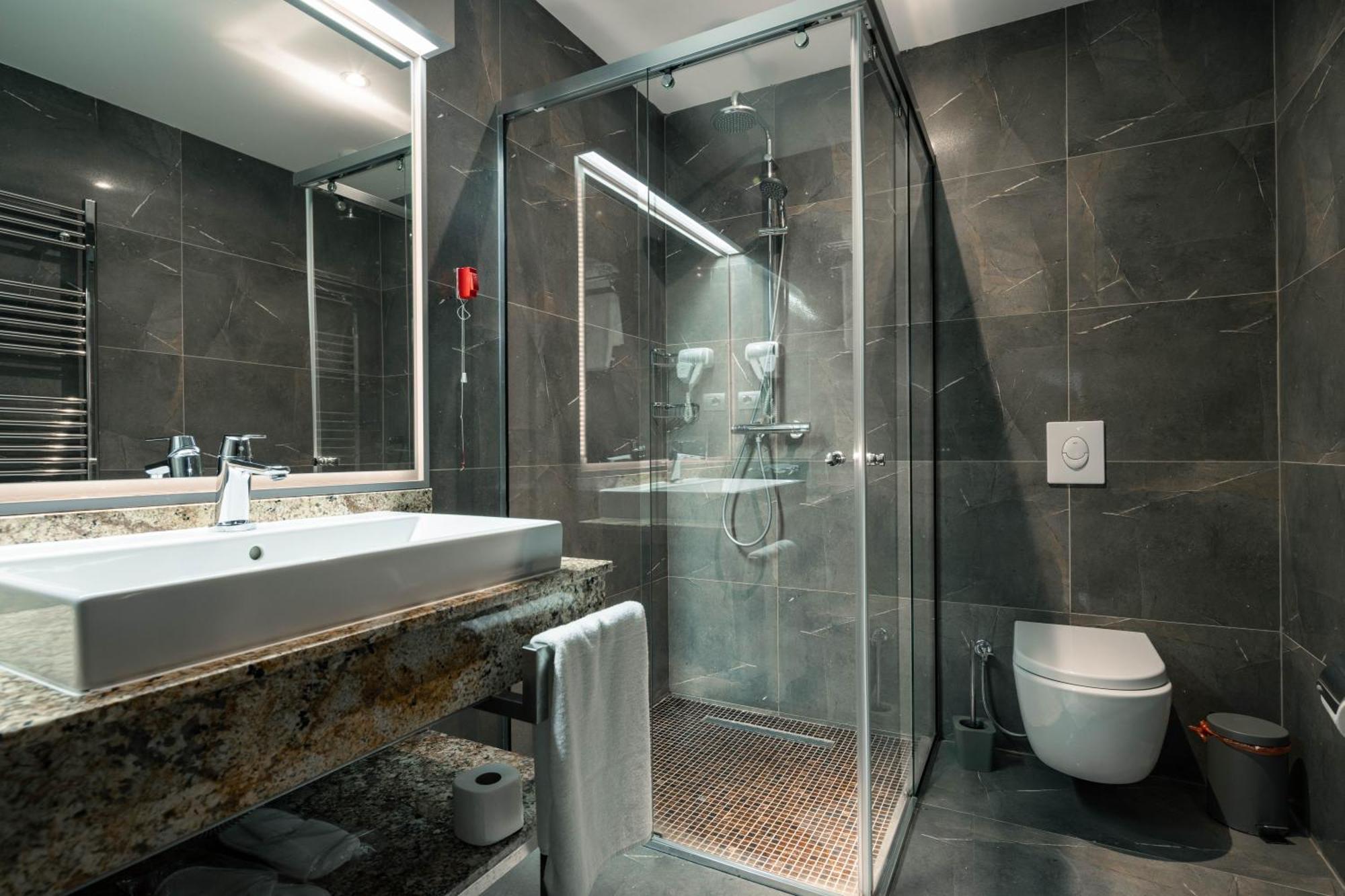 Hotel Prishtina Приштина Экстерьер фото