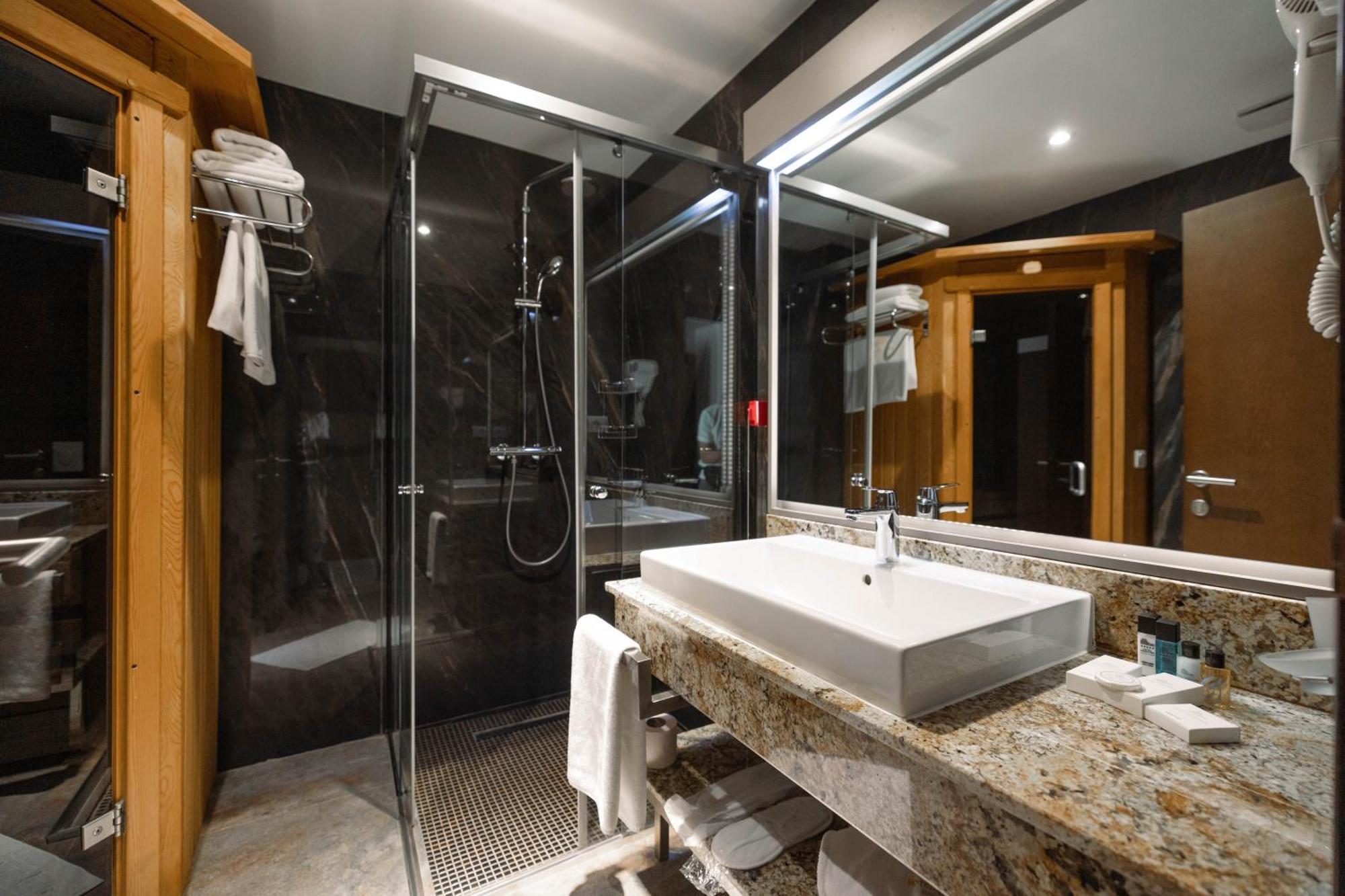 Hotel Prishtina Приштина Экстерьер фото