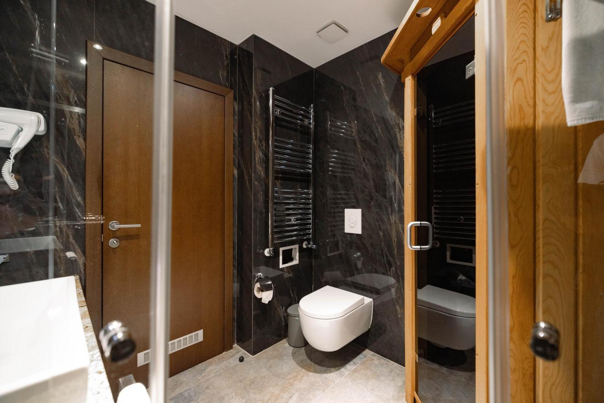 Hotel Prishtina Приштина Экстерьер фото