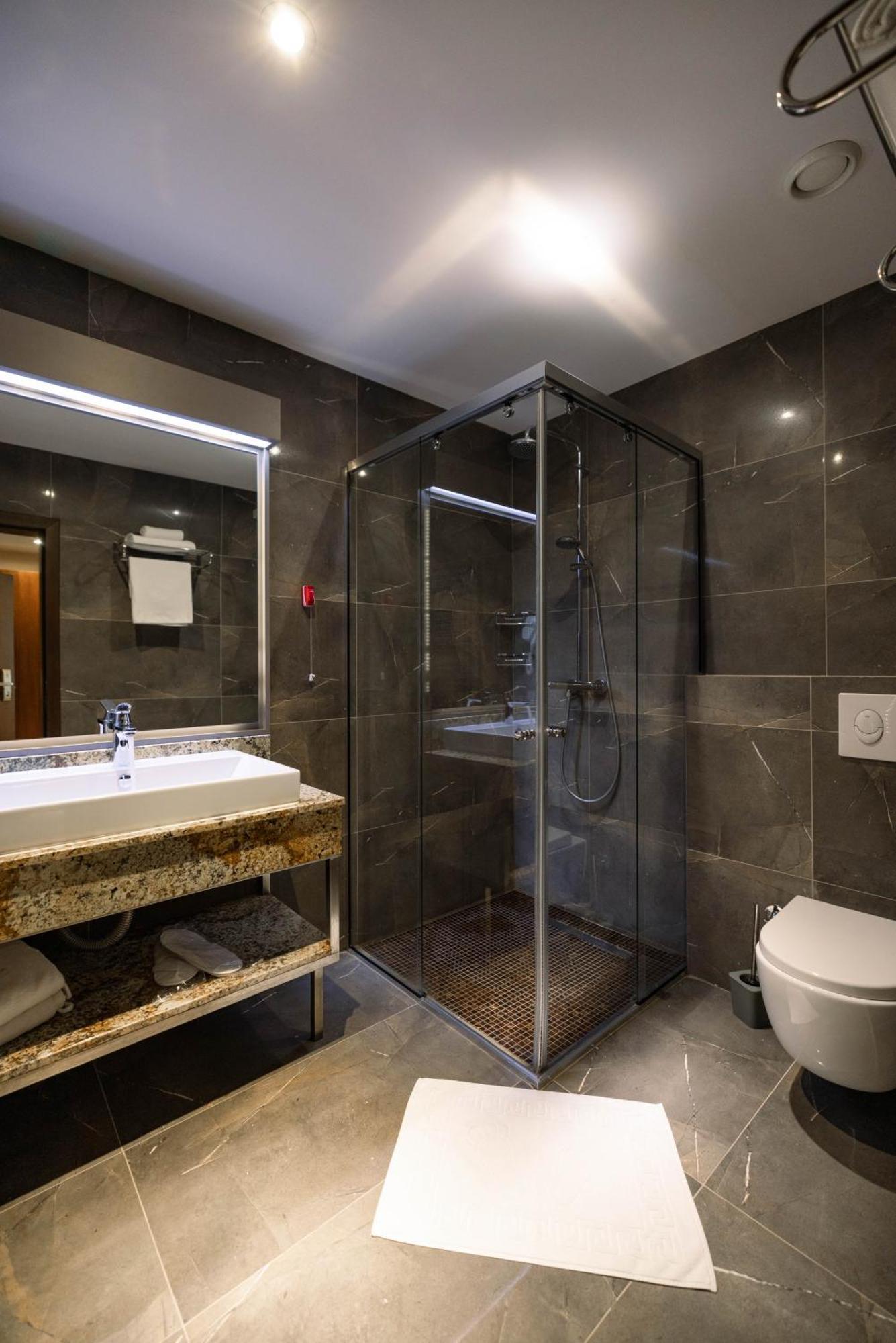 Hotel Prishtina Приштина Экстерьер фото