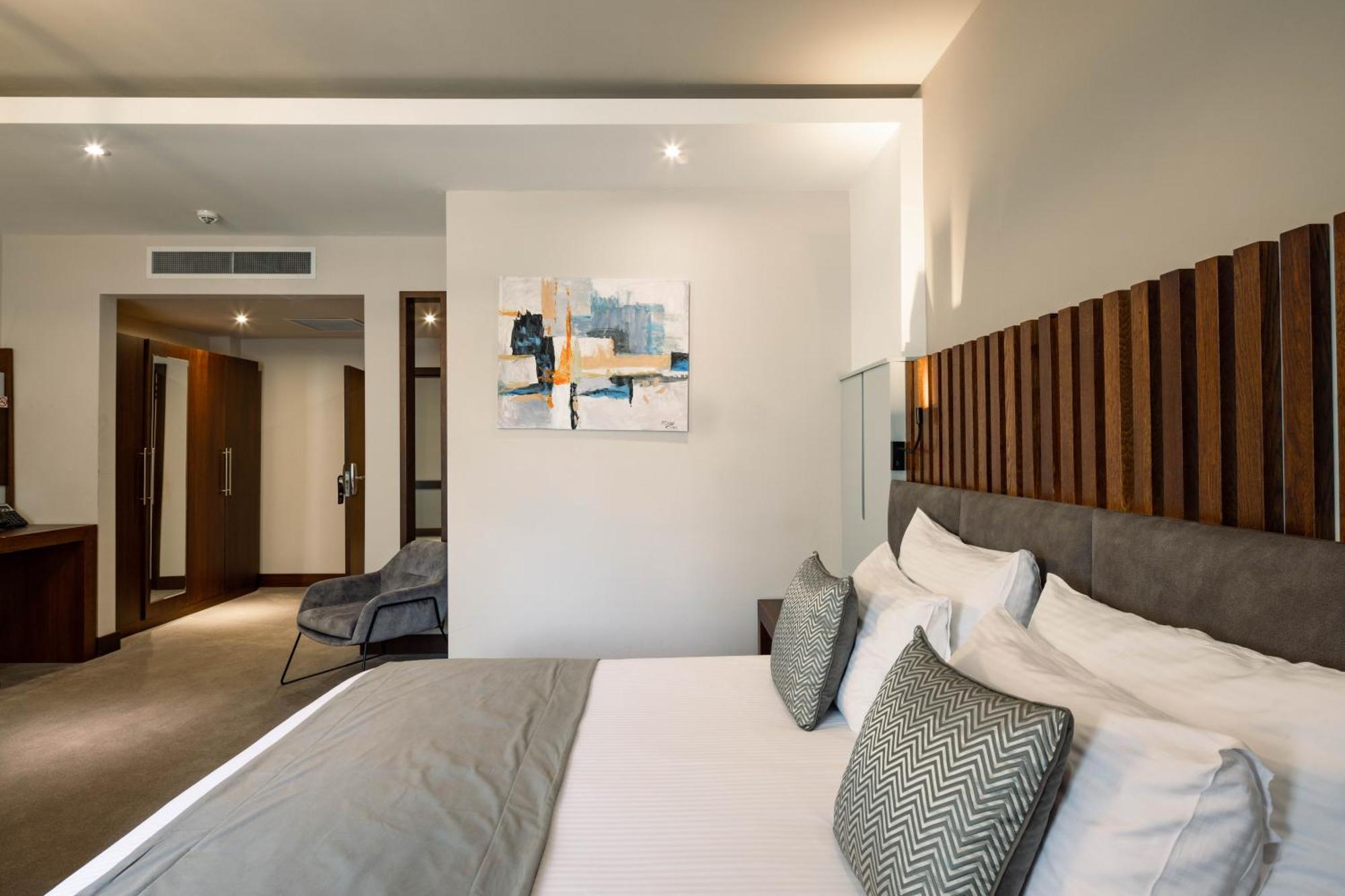 Hotel Prishtina Приштина Экстерьер фото