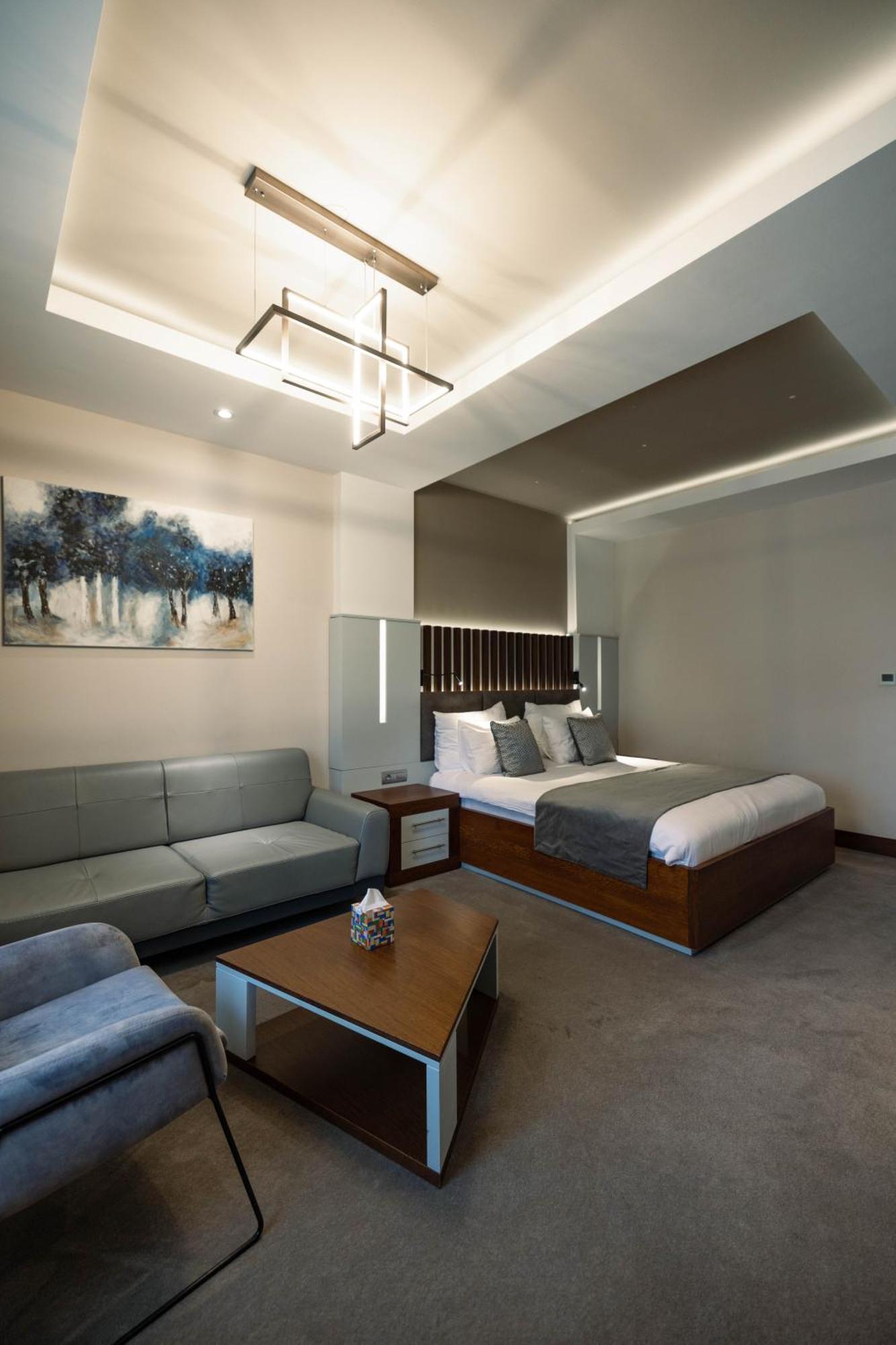 Hotel Prishtina Приштина Экстерьер фото